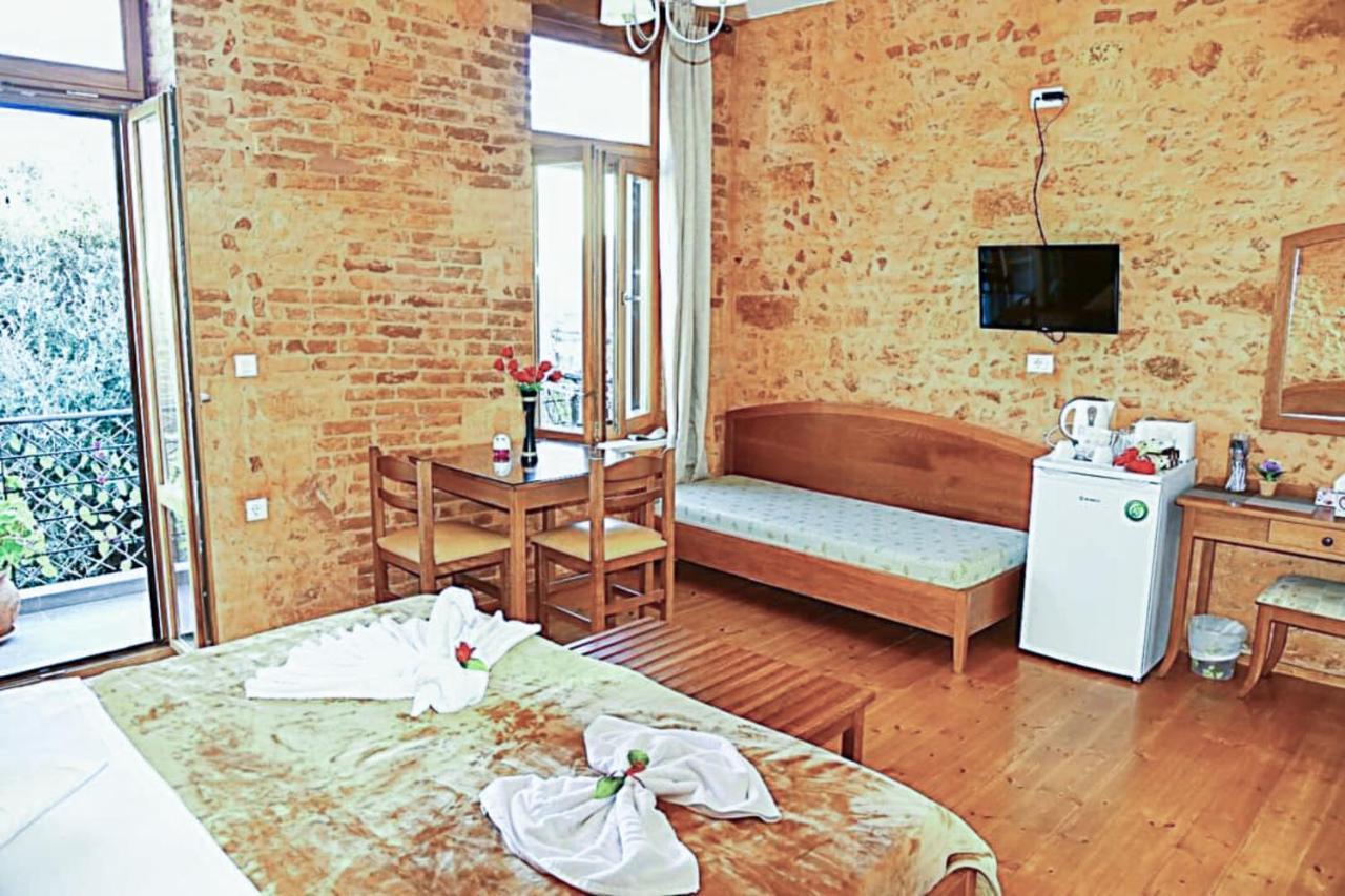 Santrivani Rooms La Canea Esterno foto