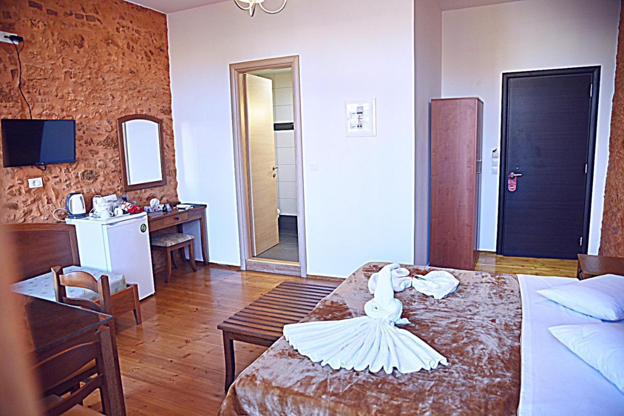 Santrivani Rooms La Canea Esterno foto